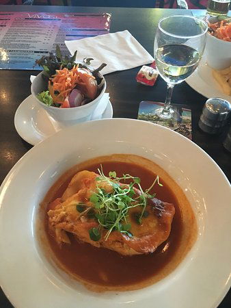 Caloundra RSL - Book Restaurant 0