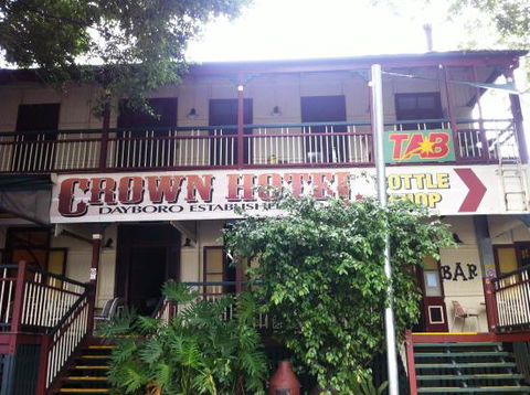 Crown Hotel - Book Restaurant 0