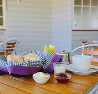 Das Neumann Haus - Book Restaurant