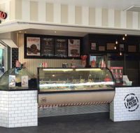 Gelatissimo Noosa - Book Restaurant