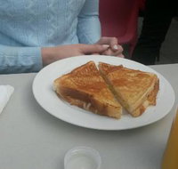 Roundabout Espresso - Book Restaurant