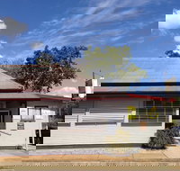 Bellevue Hotel - Book Restaurant