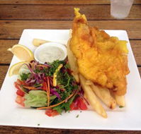 Dingo Beach Hotel  Units - Book Restaurant