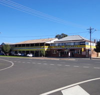 Hotel Mitchell - Book Restaurant