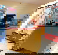 Joe's Pizza - Book Restaurant