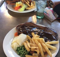 Rathy Pub - Book Restaurant