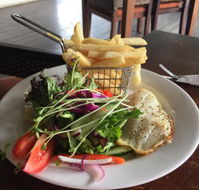 The Highlander Tavern - Book Restaurant