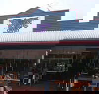 The Ravens Roost - Book Restaurant