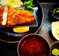 Gypsy  Pig - Book Restaurant