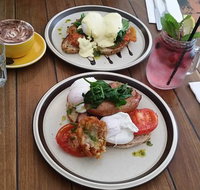 Huckleberry - Book Restaurant