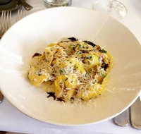Il Vicolo Courtyard Restaurant - Book Restaurant