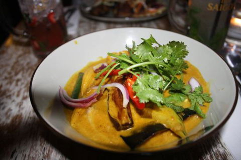 Mamaâ€™s Buoi - Book Restaurant 0