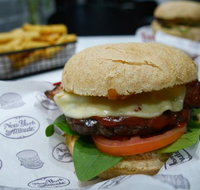 New York Minute - Book Restaurant