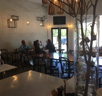 Olie  Ari - Book Restaurant