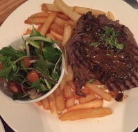 The Golden Fleece Hotel - Book Restaurant