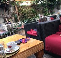 The Urchin Bar - Book Restaurant