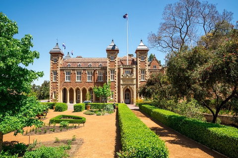 Perth Scavenger Hunt: Perched On A Swan - Book Restaurant 0
