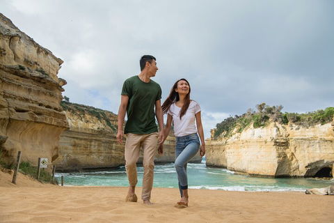 2 Day Exclusively Private Tour Of Phillip Island & The Great Ocean Road - Book Restaurant 4