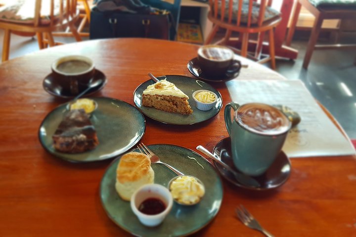  Book Restaurant