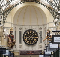 Melbourne Cathedrals and Parklands tour - Book Restaurant