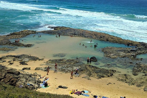 Pippies 3 Days 2 Nights Fraser Island Tour - Book Restaurant 5