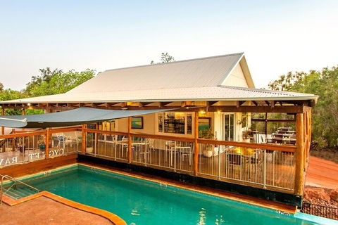 Wet Season Mitchell Falls Tour - Mitchell Falls, Horizontal Falls & Cygnet Bay - Book Restaurant 4