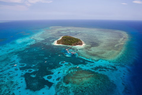 Green Island Fly And Cruise Combo From Cairns - Book Restaurant 1