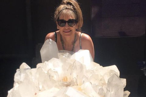 Byron Bay And The Crystal Castle Day Tour From Gold Coast - Book Restaurant 4