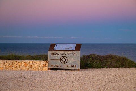 Ningaloo In A Day - Full Day Hike And Snorkel Tour With Lunch - Book Restaurant 5