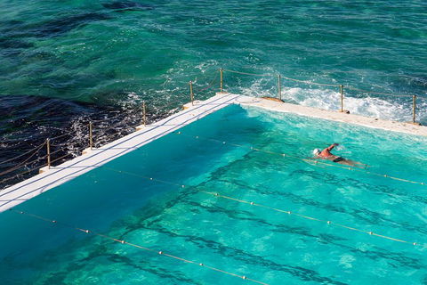 Private Essential Sydney Tour Including Lunch At The Cruising Yacht Club Of Australia - Book Restaurant 3