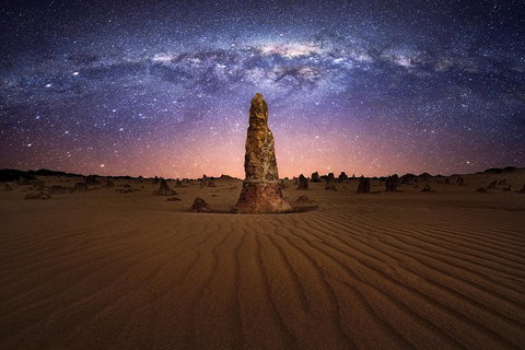 Pinnacle Desert Sunset And Night-time Stargazing Tour From Perth - Book Restaurant 3