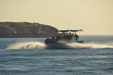 Cape Leveque, Sea Safari And Aboriginal Communities From Broome - Book Restaurant 0