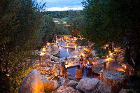 Peninsula Hot Springs Tour With Restaurant Lunch & Gondola Ride - Book Restaurant 2