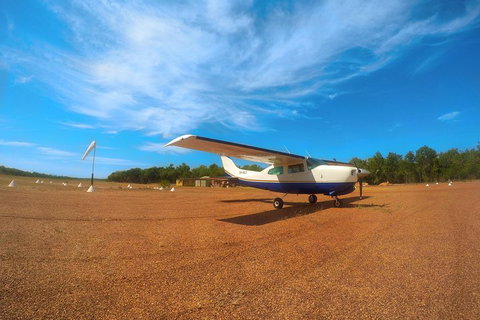 Wave Rock And Pinnacles Air & Ground Tour - Book Restaurant 0