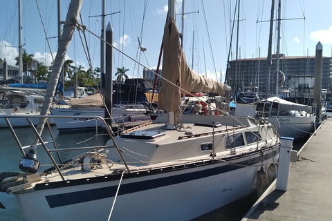 Townsville Small Group Sunset Sail Sailing Cruise Boat Tour Charter Hire - Book Restaurant 1