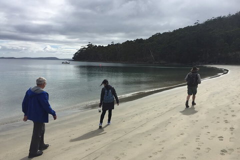 Small-Group Day Trip From Hobart To Bruny Island - Book Restaurant 1
