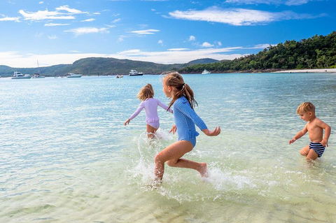 Whitehaven Beach Half-Day Cruises - Book Restaurant 0