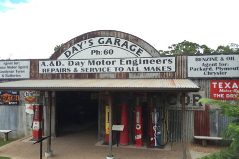 Private Tour To Paronella Park, Historic Village Herberton And Wild Life Wallaby - Book Restaurant 3