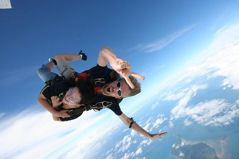 Byron Bay Tandem Sky Dive - Book Restaurant 1
