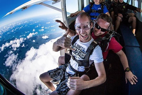 Byron Bay Tandem Sky Dive - Book Restaurant 4