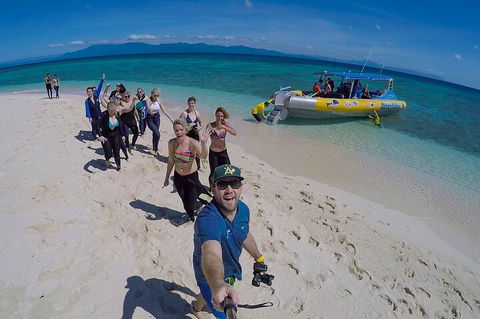Ocean Safari Great Barrier Reef Experience In Cape Tribulation - Book Restaurant 5