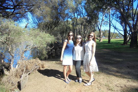 Swan Valley River Cruise And Wine Tasting Day Trip From Perth - Book Restaurant 4