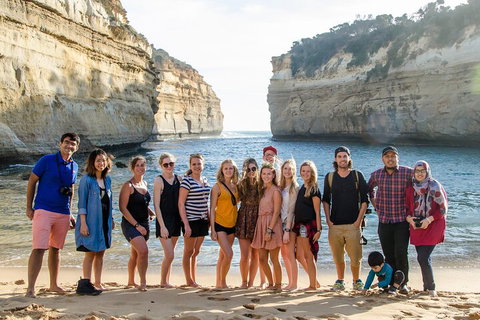 Great Ocean Road 2 Day Highlights Tour And Sunset 12 Apostles - Book Restaurant 4