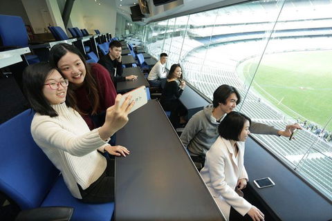 Sports Tour Of Melbourne With MCG Tour - Book Restaurant 3