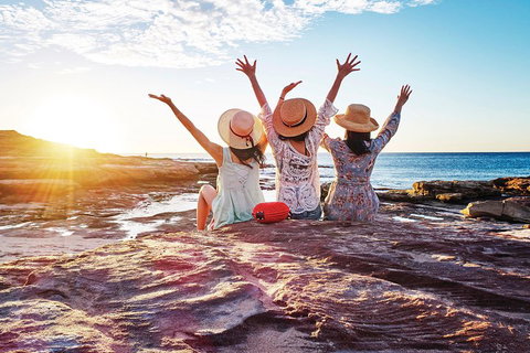 4-Day Coastal Loop Via Monkey Mia Wild Dolphins Kalbarri Pinnacles Perth Return - Book Restaurant 4