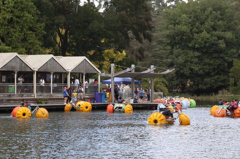 Yarra Valley, Dandenong Ranges Inc. Lunch With Wine,plus Morning Tea,chocolate - Book Restaurant 1