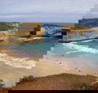 4 Day Group Camping Tour - Visit Grampians Great Ocean Road and 12 Apostles - Book Restaurant