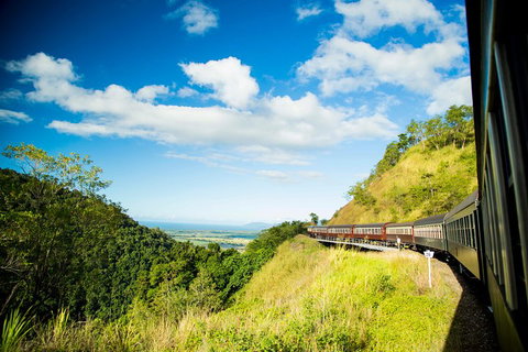 4-Day Cairns And Great Barrier Reef Tour - Book Restaurant 0