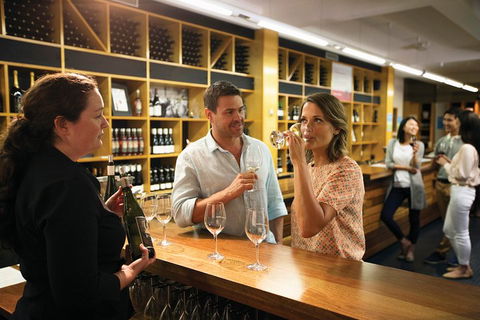Yarra Valley Premium Tour Lunch And Sparkling Wine Tasting At Domaine Chandon - Book Restaurant 3