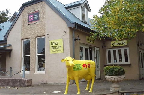 Adelaide Hills Regional / Hahndorf German Village Tour - Book Restaurant 2